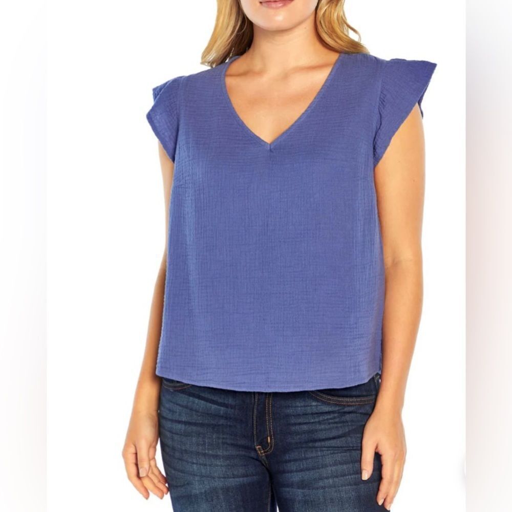 Three Dots short flutter sleeves‎ vneck periwinkle  blouse lightweight sz XS